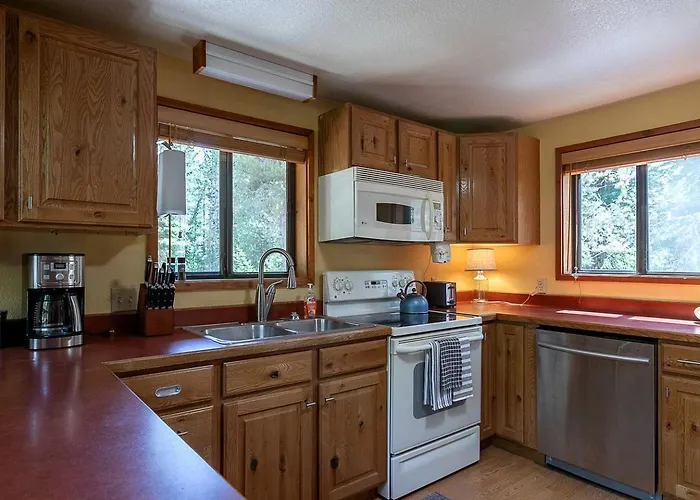 Mountain Vacation With Fishing & Outdoor Adventures In Idaho