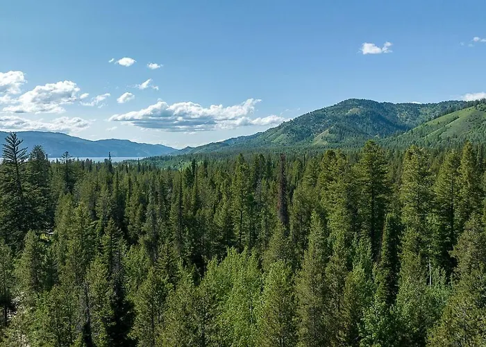 Mountain Vacation With Fishing & Outdoor Adventures In Idaho * Alpine